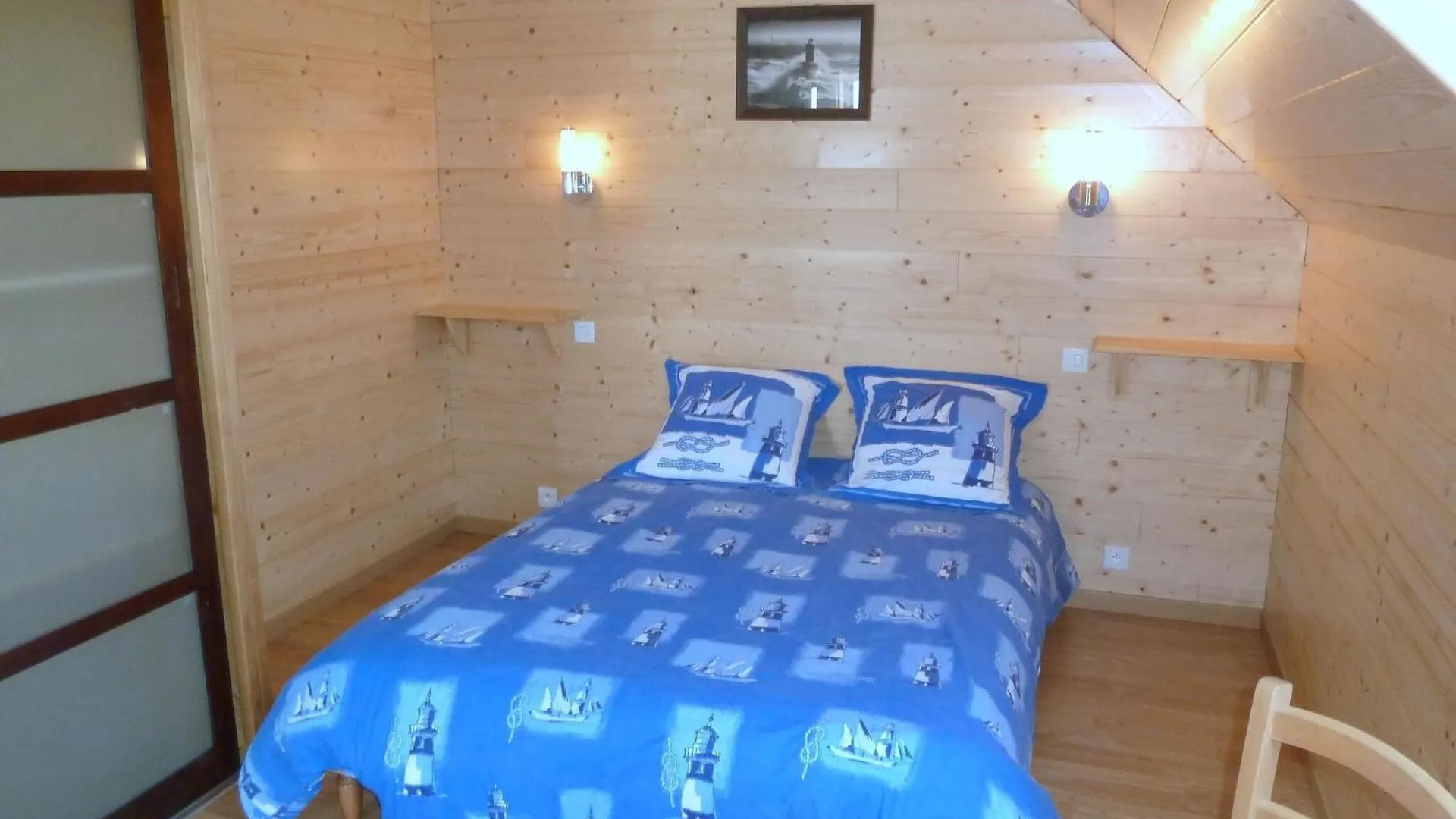 Holiday home with partial sea views, Cléder
